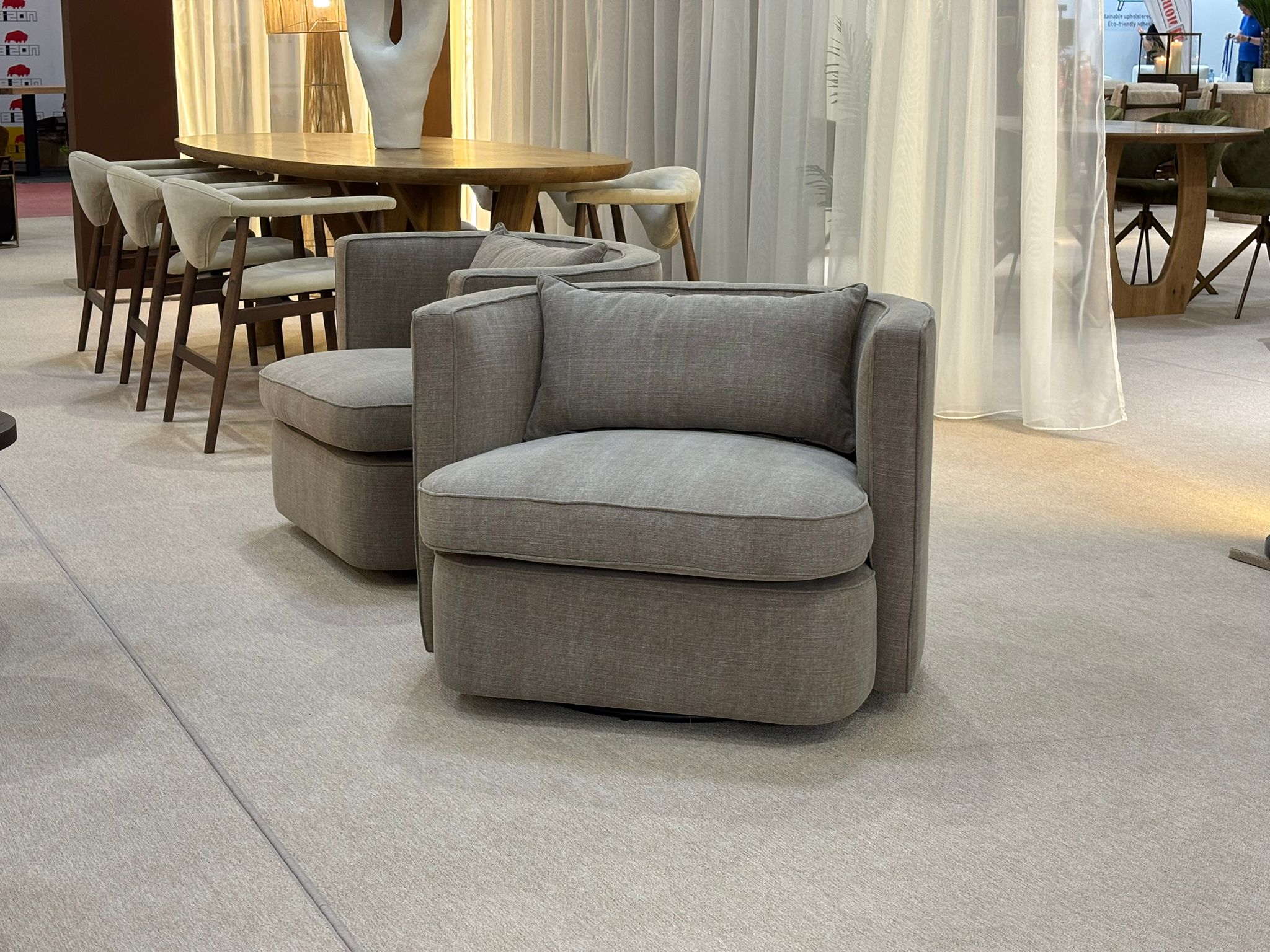 Fotoliul Jolie Swivel